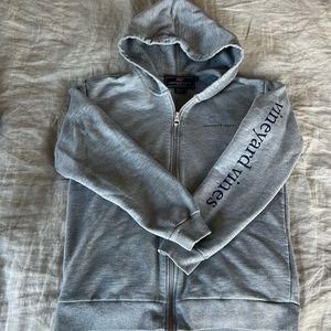 Grey Vineyard Vines long sleeved full zip hoodie Size M (12-14)